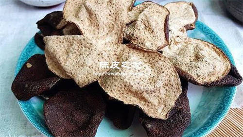 胃酸过多可以吃茯苓山楂黄芪陈皮泡水吗