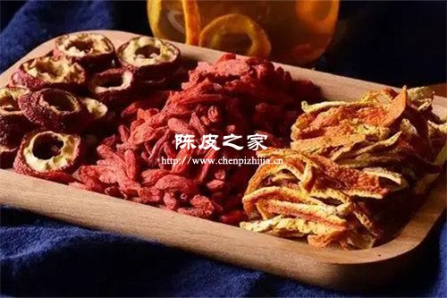 山楂陈皮大枣玫瑰花枸杞大枣泡水有哪些功效