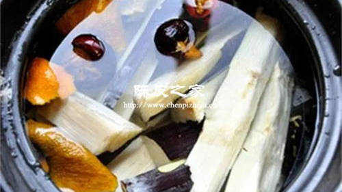 陈皮甘蔗一起煮水喝