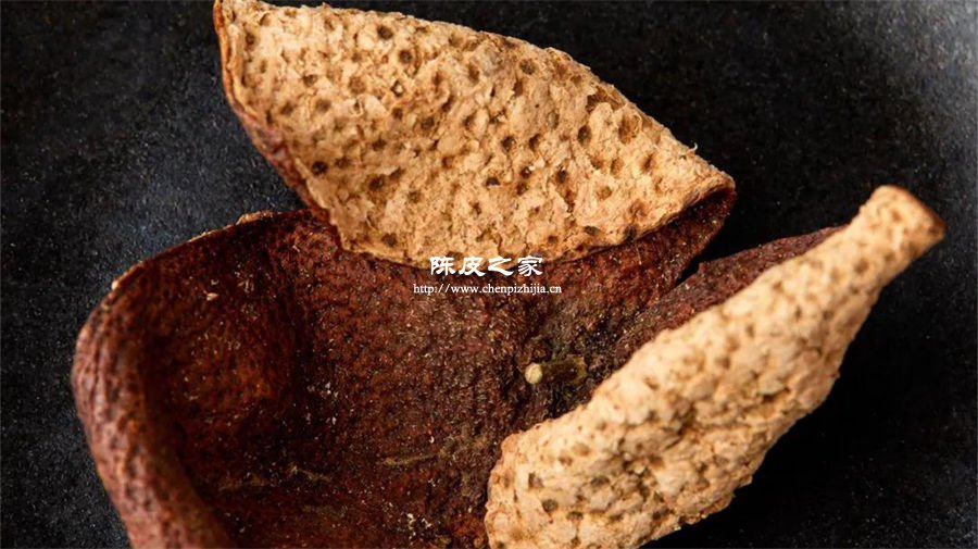 橘子皮晒干后一年就是陈皮了吗？大错特错！