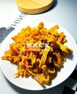 耙耙柑的皮可以做什么吃的