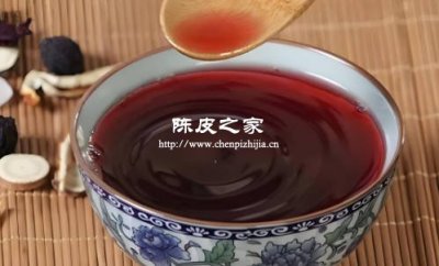 陈皮水的颜色是深红色的对不对，是不是工艺皮