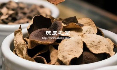 青皮陈皮和普通陈皮的区别是什么，能够茯苓一起煮水吗